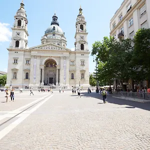 The Magazine & Budapest